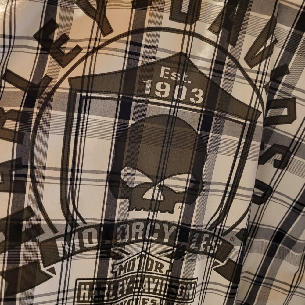 Mens large Harley Davidson Shirt